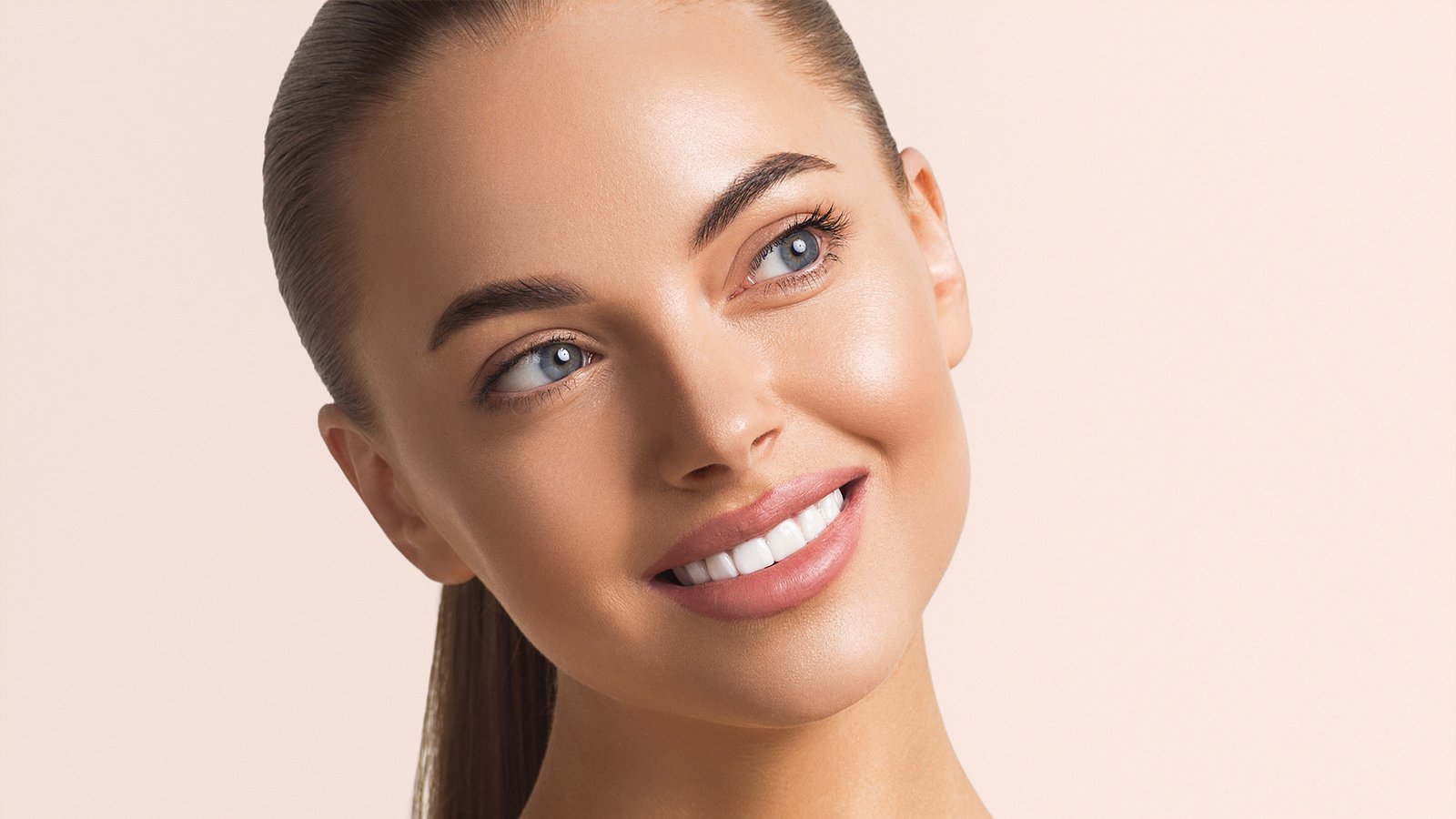 Hollywood Dental Secrets to a Dazzling Red Carpet Smile